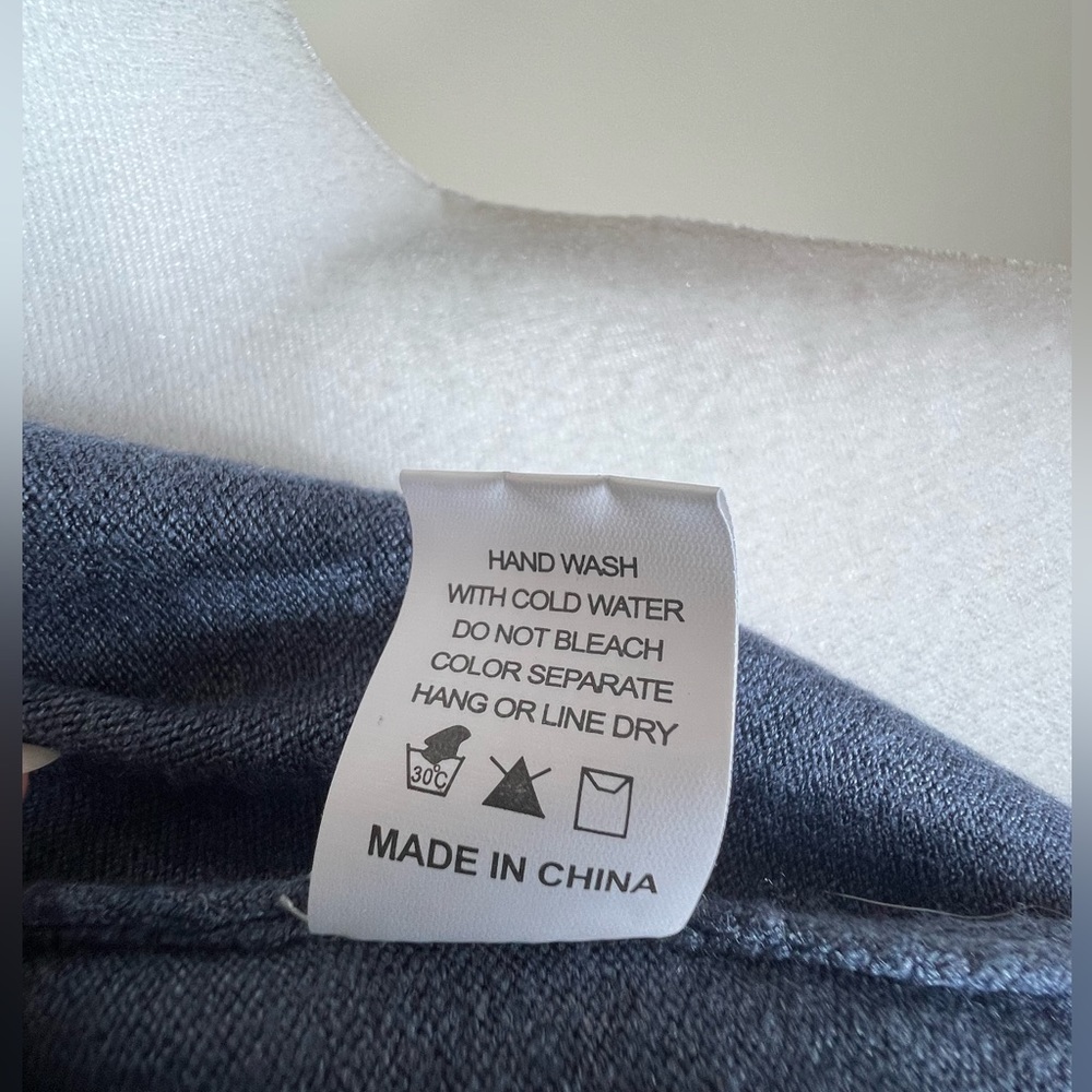Dreamers by debut  Tunic Long Sleeve Smoke Blue Lightweight Sweater, Size S/M - Picture 9 of 9